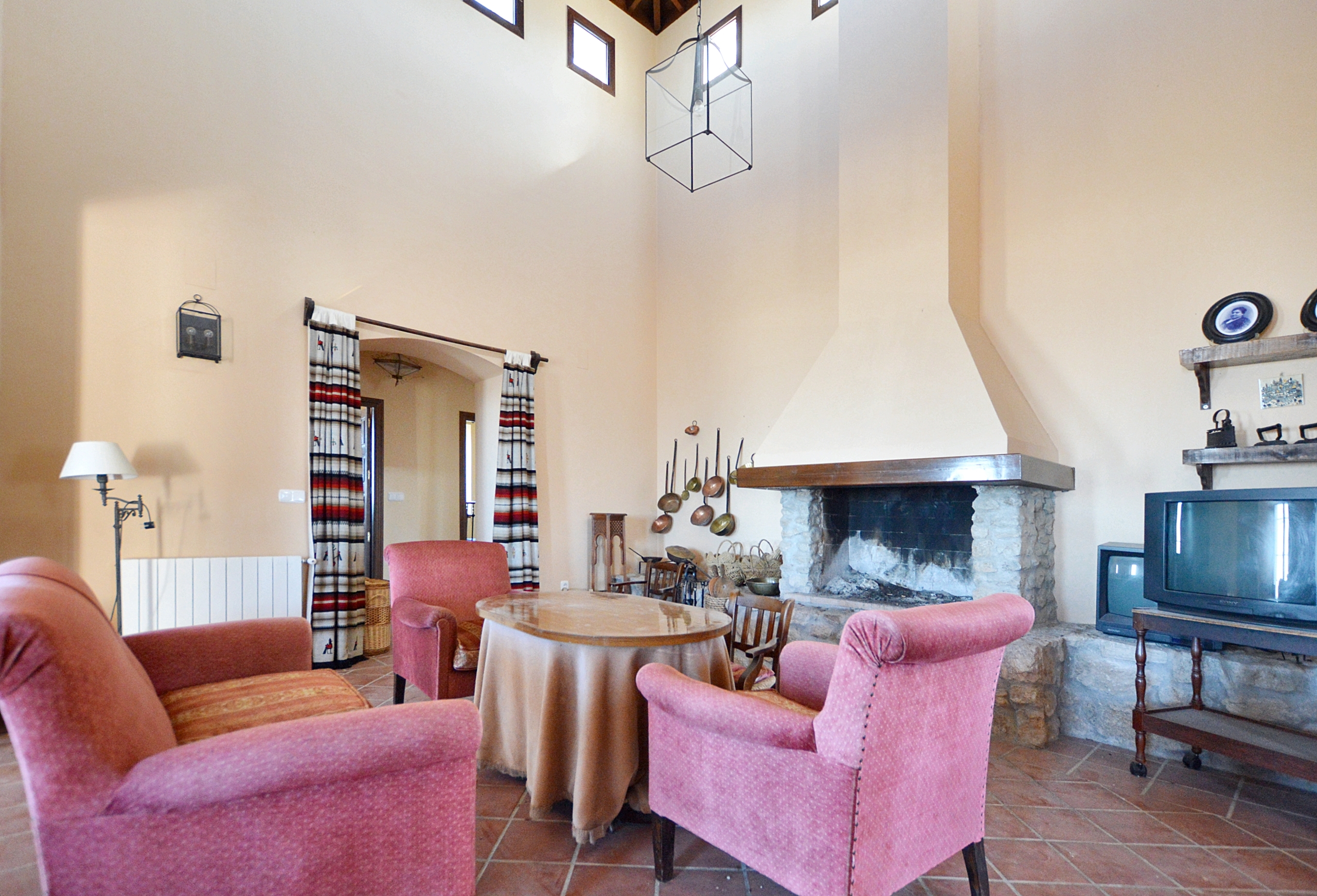 Finca de 4 Dormitorios y 2 Baños en venta en Monachil