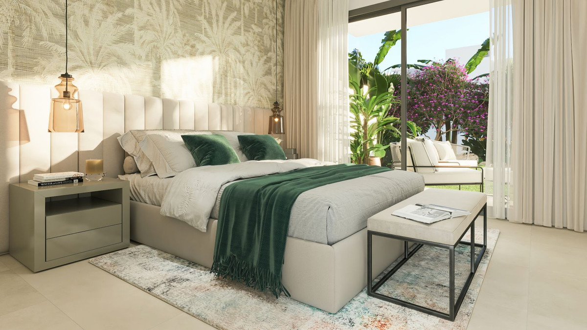 Ático de 3 Dormitorios y 2 Baños en venta en Estepona