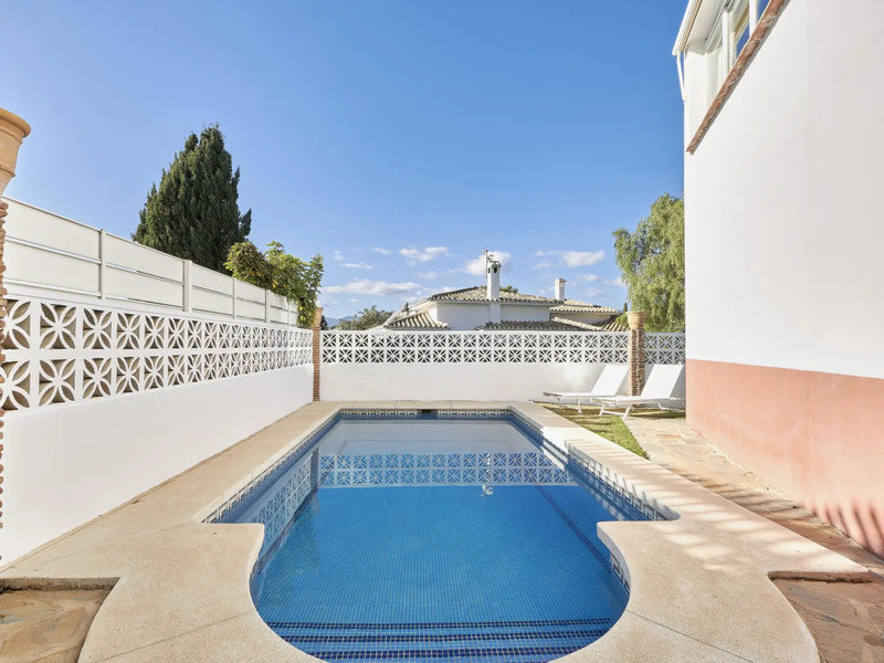 Casa Adosada de 4 Dormitorios y 3 Baños en venta en Guadalmina Alta, San Pedro de Alcántara