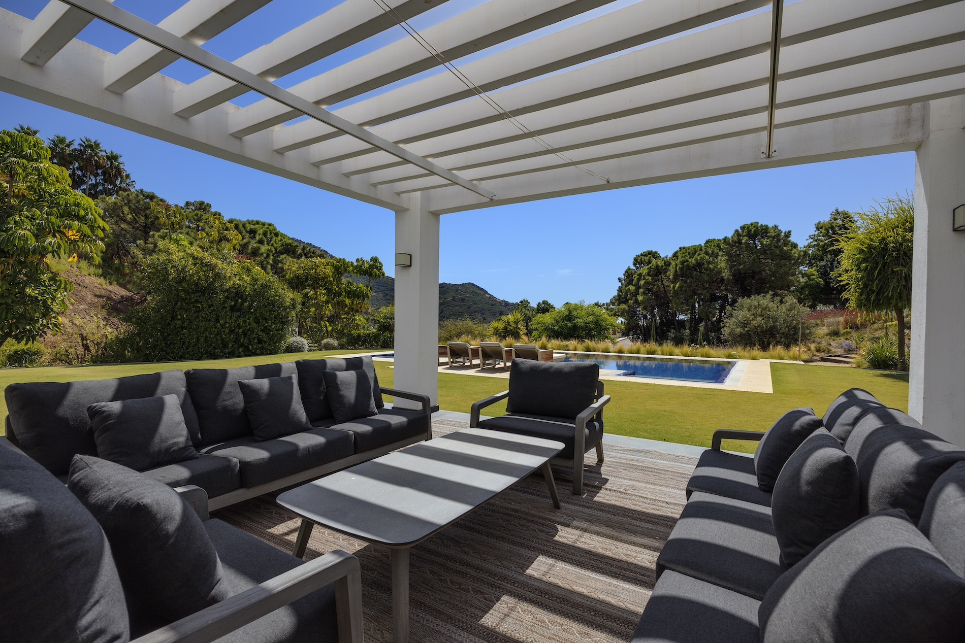 Casa de 4 Dormitorios y 3 Baños en venta en Monte Mayor, Benahavís