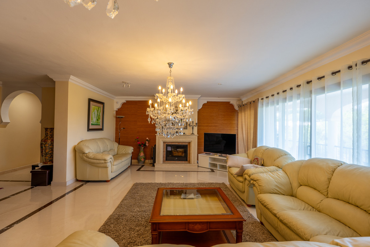 Casa de 8 Dormitorios y 9 Baños en venta en Benahavís