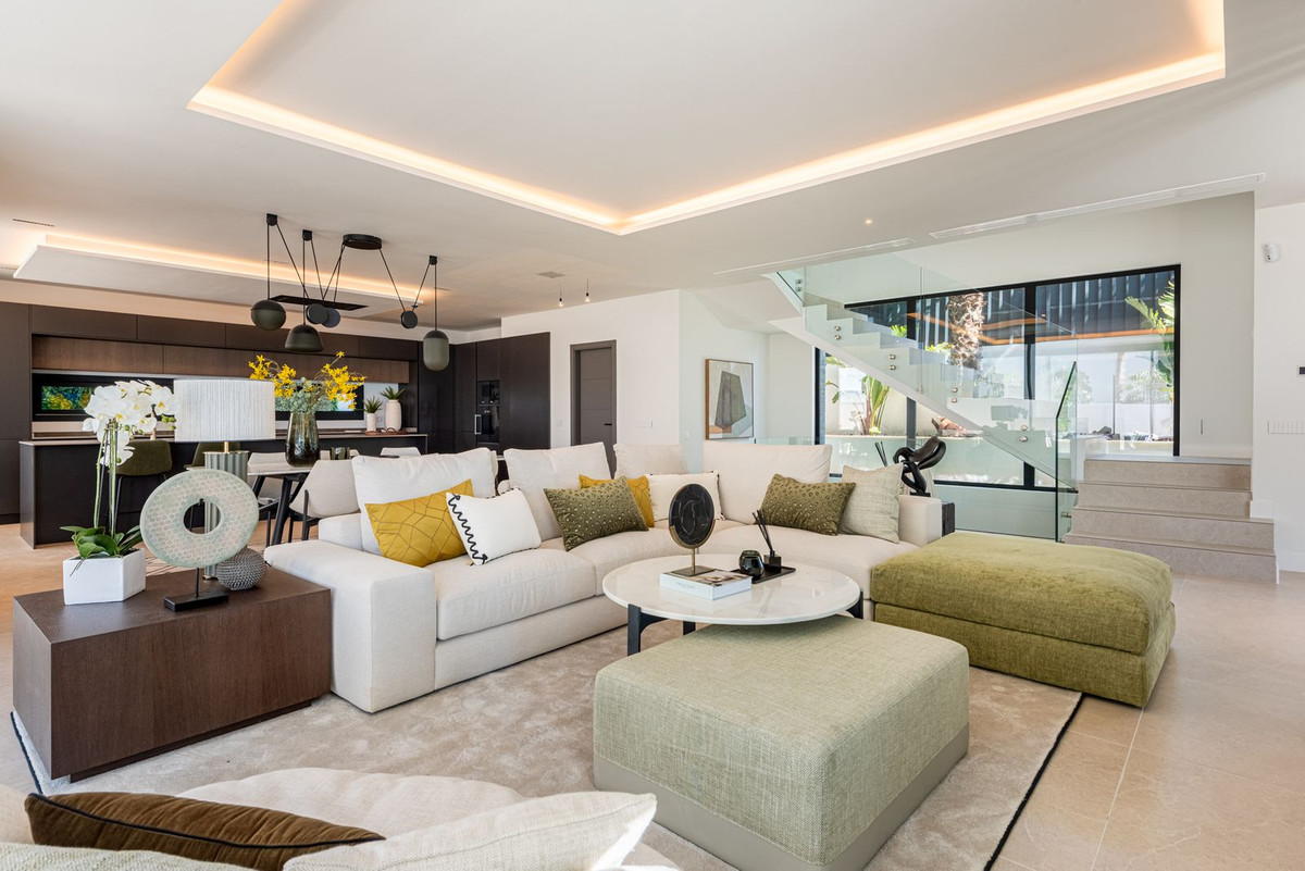 Casa de 3 Dormitorios y 3 Baños en venta en La Cala de Mijas