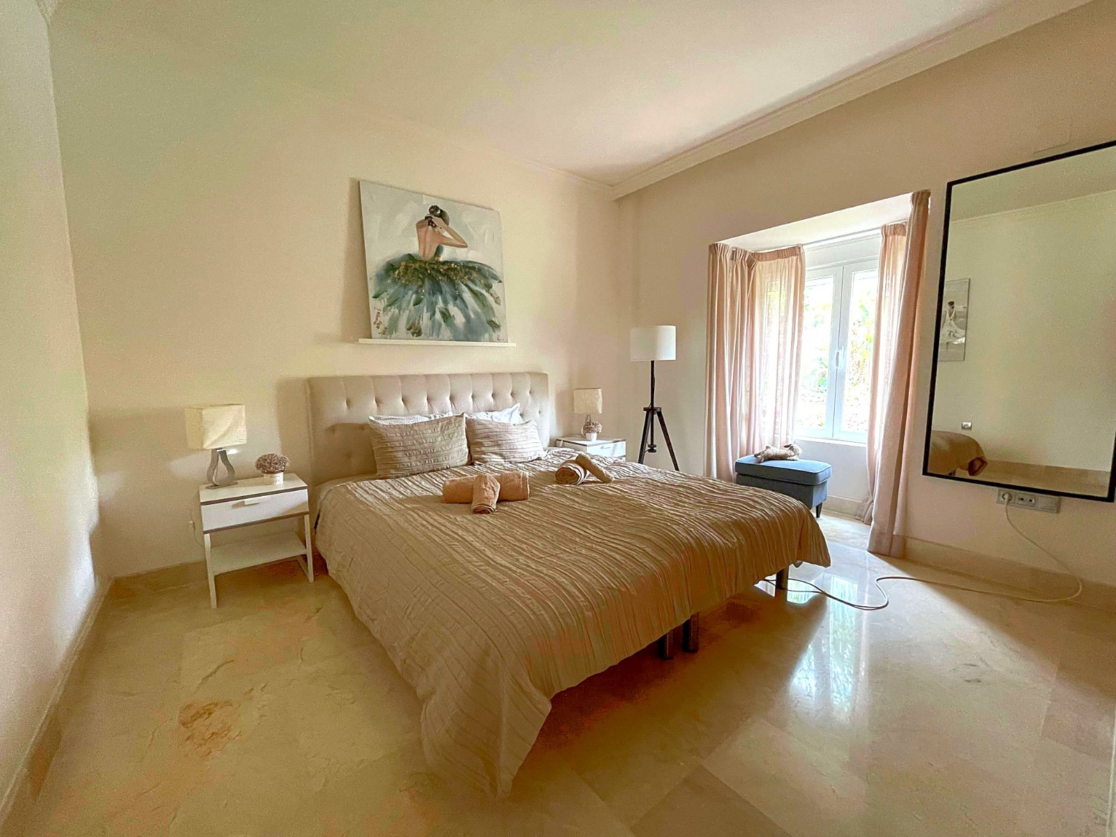 Piso de 3 Dormitorios y 2 Baños en venta en Marbella
