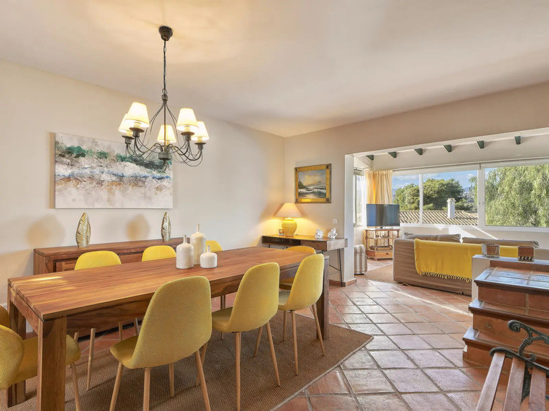 Casa Adosada de 4 Dormitorios y 3 Baños en venta en Guadalmina Alta, San Pedro de Alcántara