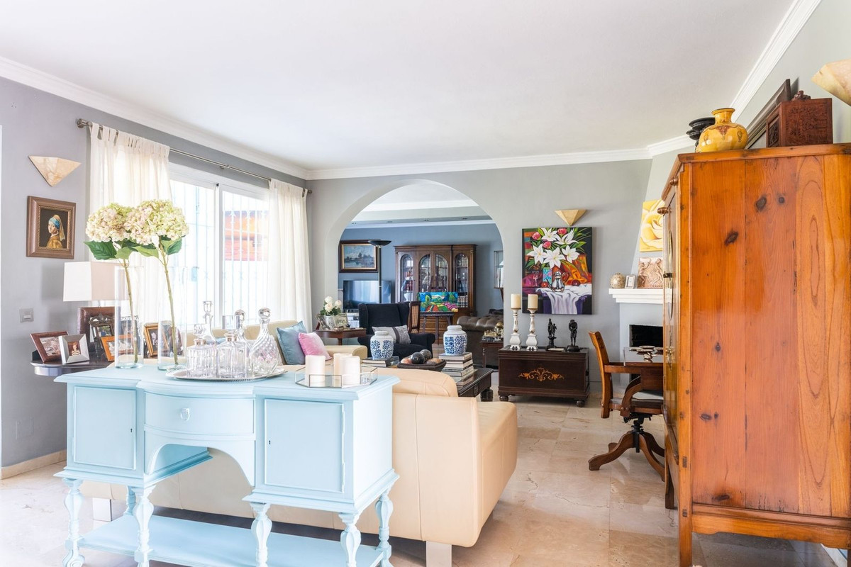 Casa de 4 Dormitorios en venta en Artola