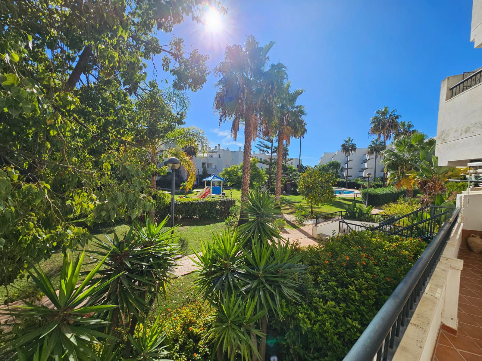 Piso de 2 Dormitorios en venta en Guadalmina Baja, San Pedro de Alcántara