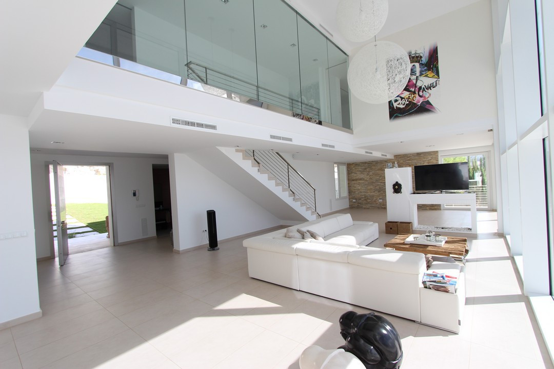 Casa de 5 Dormitorios en venta en Benameji