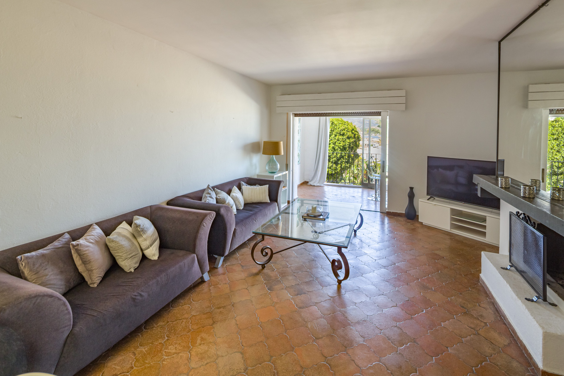 Piso de 1 Dormitorio y 1 Baño en venta en Puerto Banús, Marbella