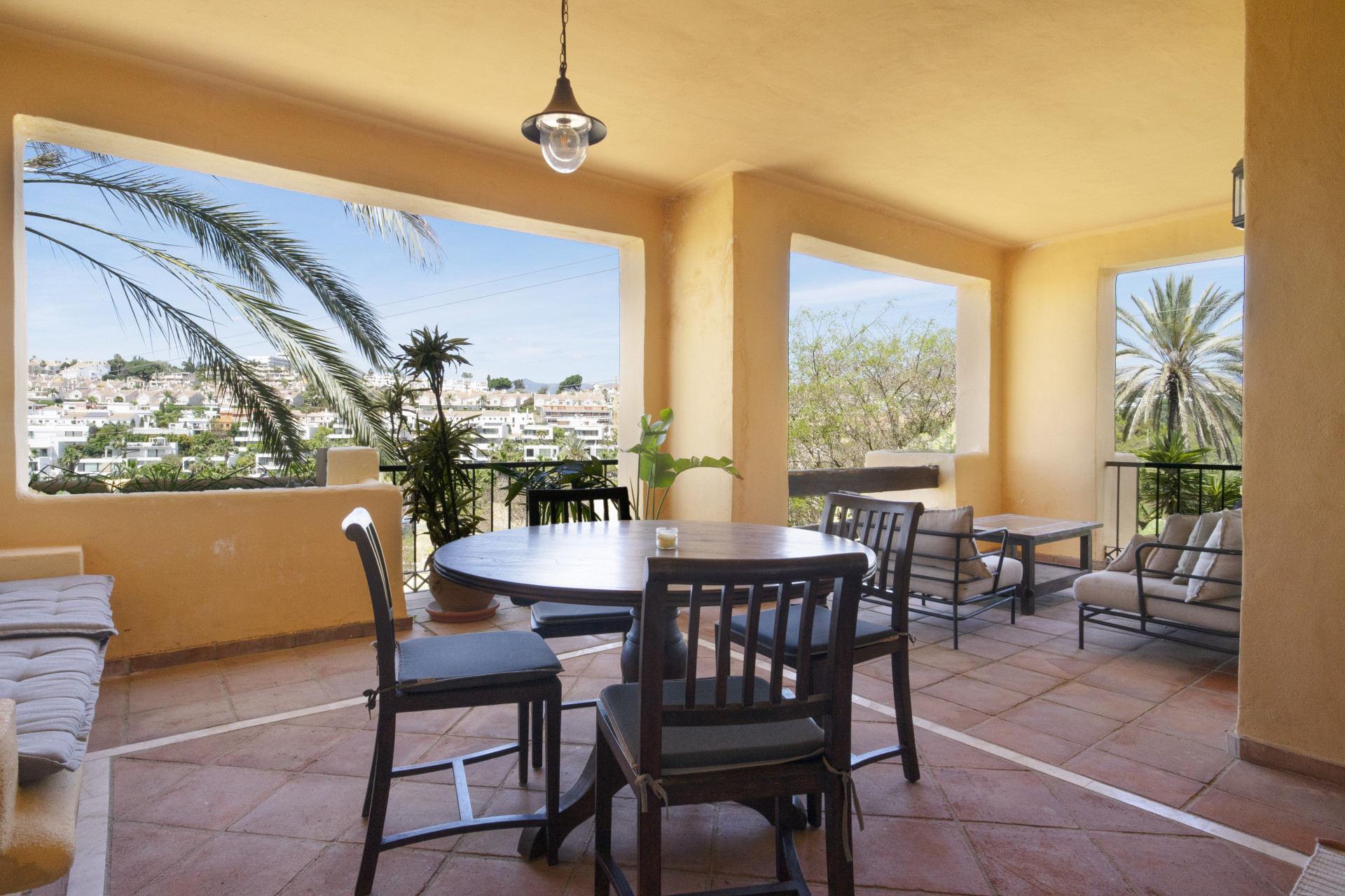 El Paraiso, Estepona