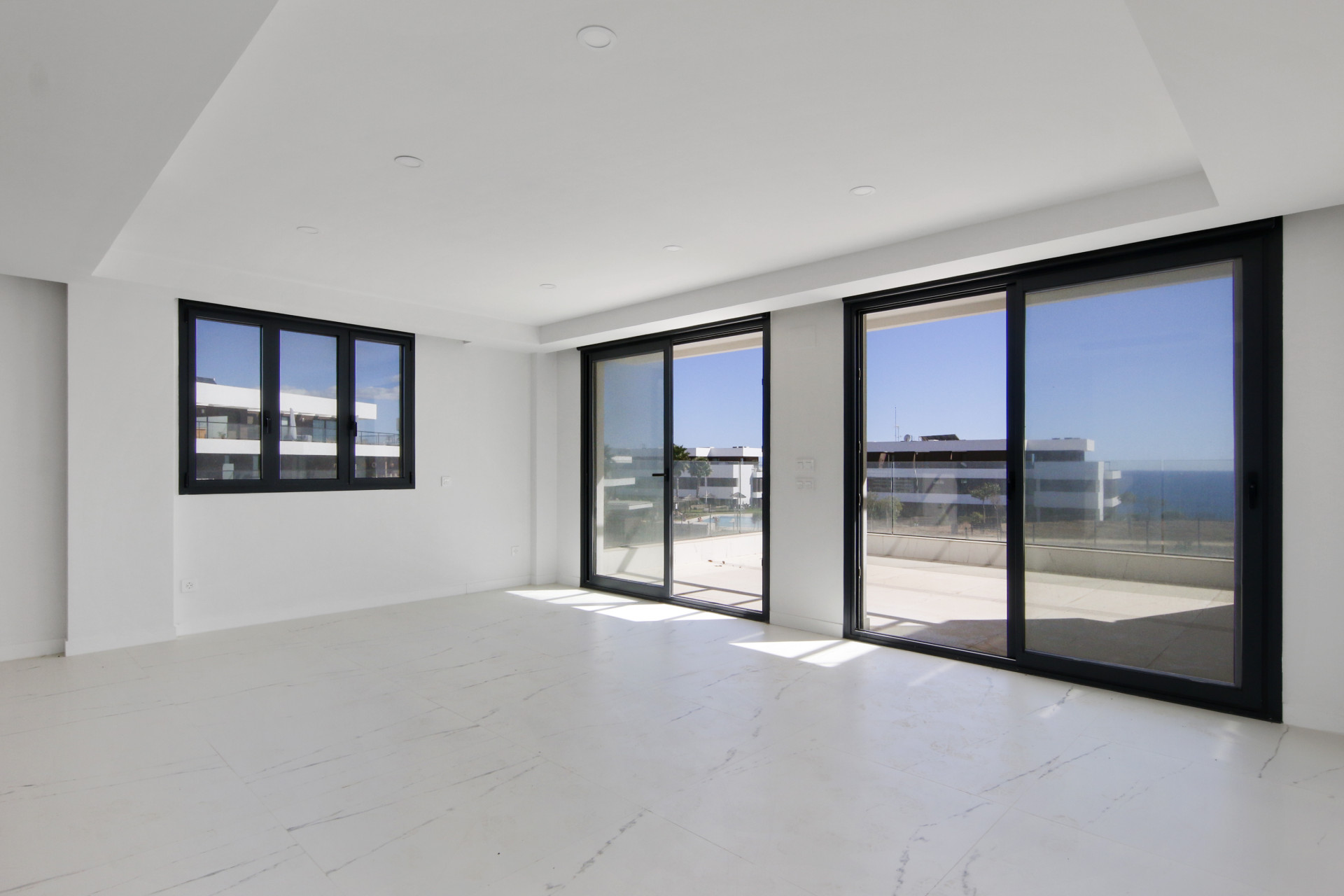 Piso de 3 Dormitorios y 2 Baños en venta en Estepona