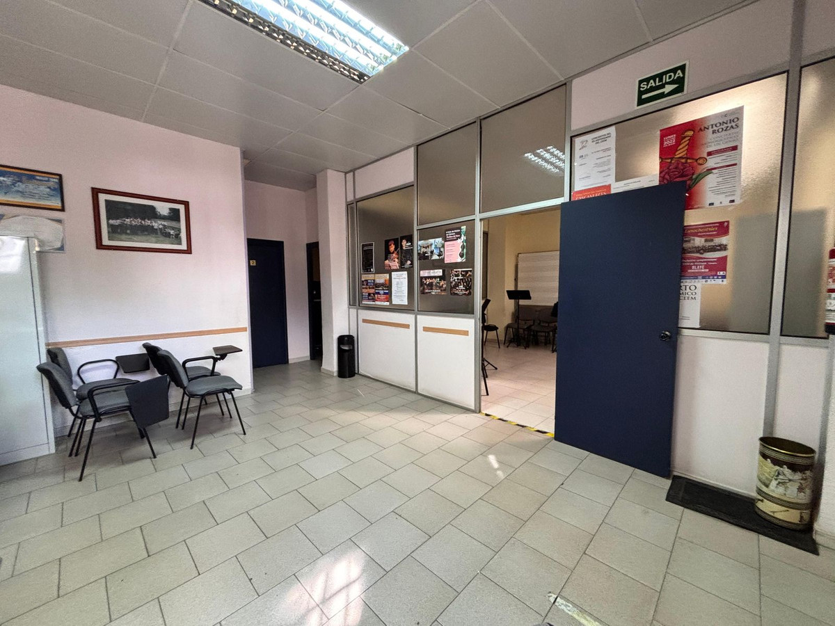 Piso de 3 Dormitorios y 1 Baño en venta en Málaga