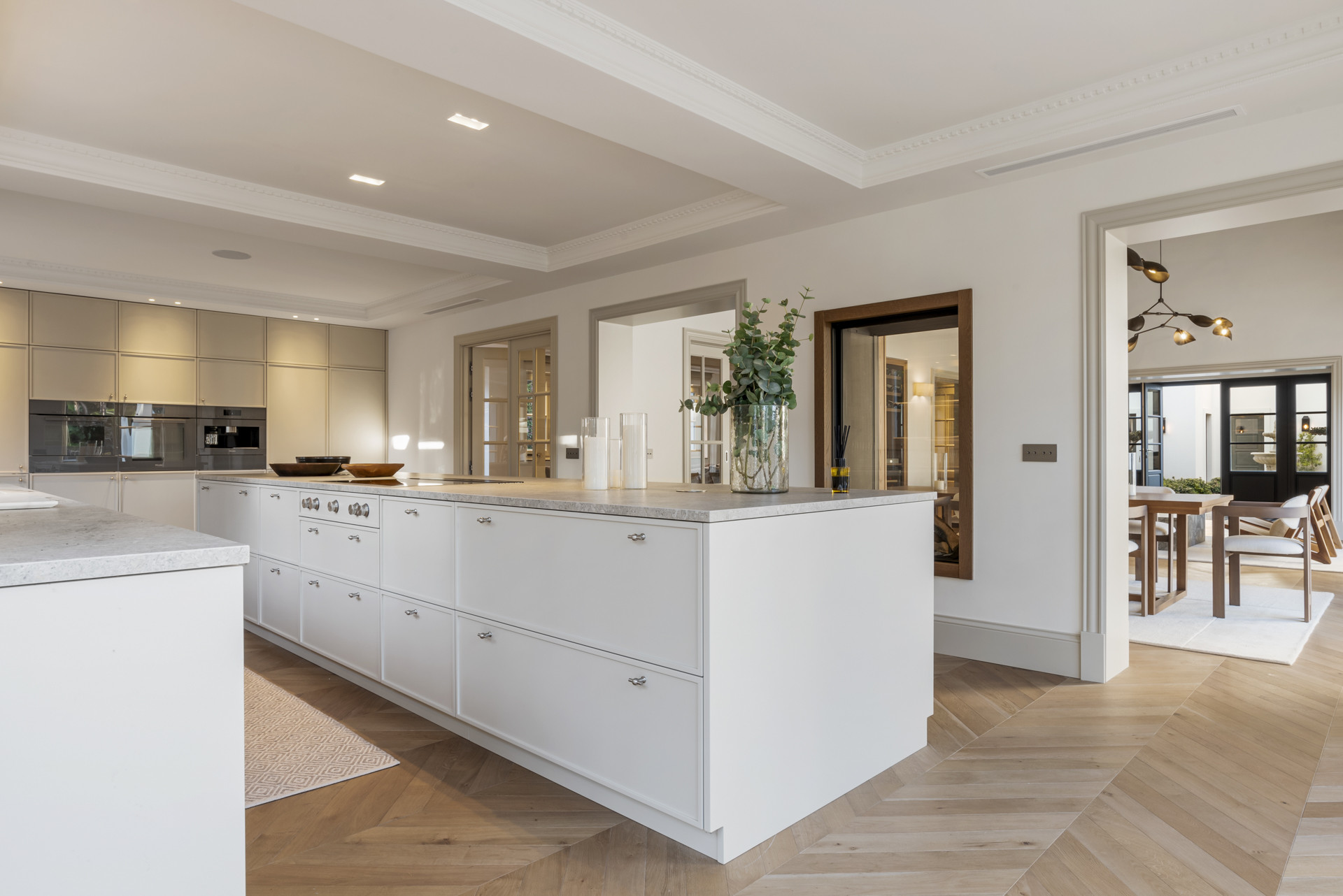 Casa de 5 Dormitorios en venta en Nueva Andalucía, Marbella