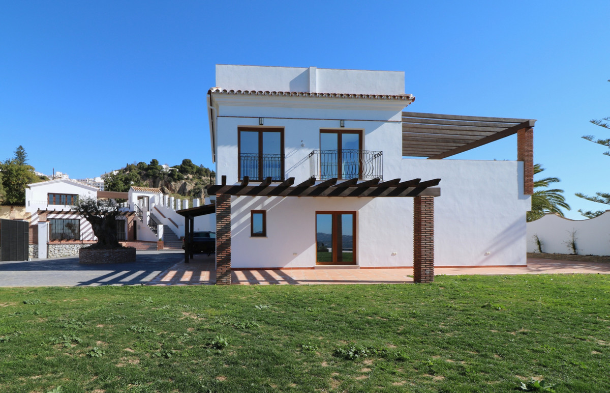 Casa de 7 Dormitorios en venta en Mijas