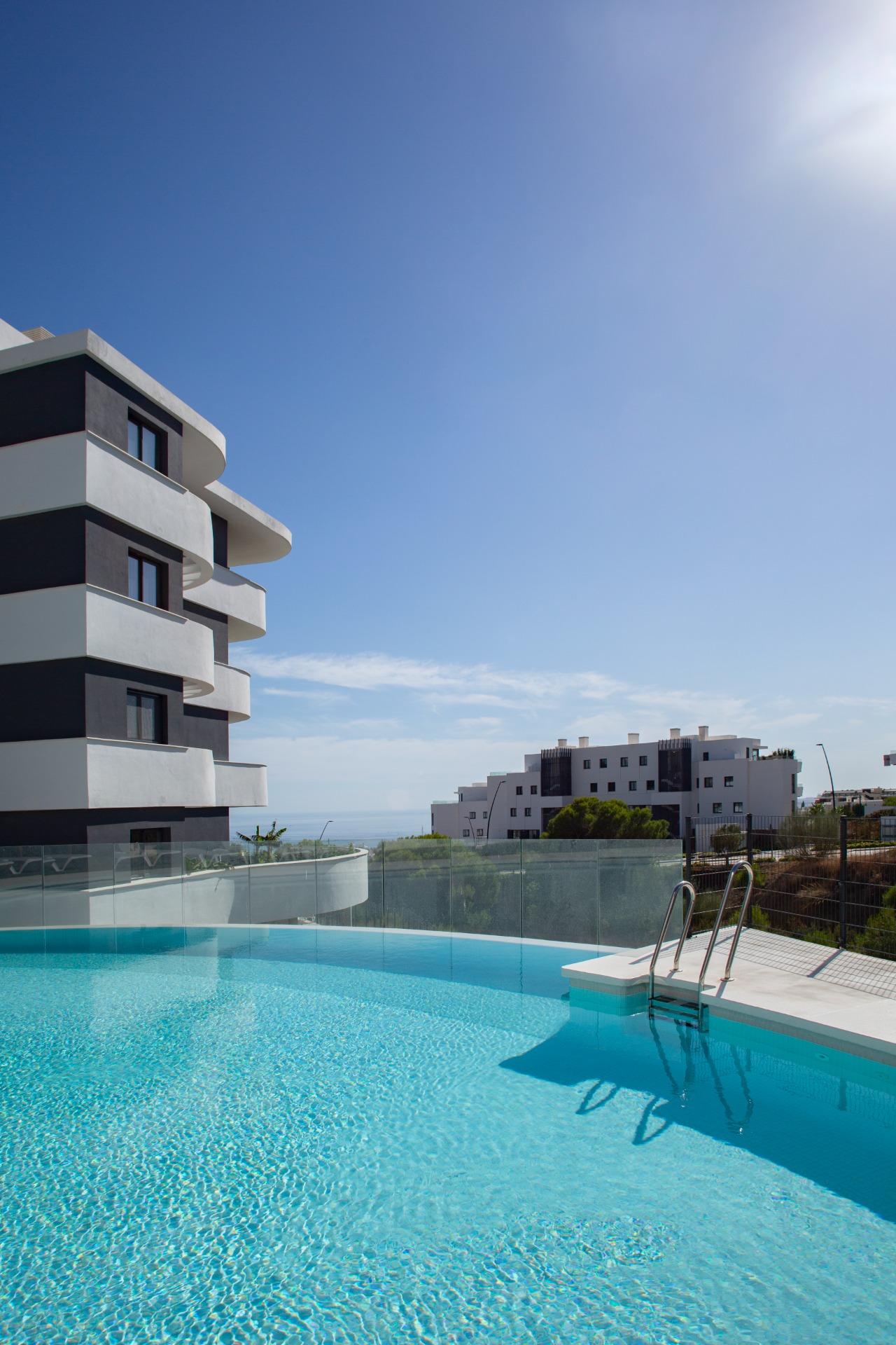 Piso de 2 Dormitorios en venta en Benalmádena