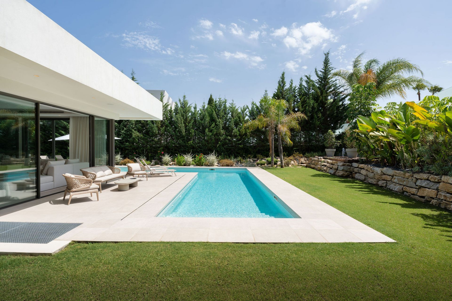 4 спални - Вила за продажба в Nueva Andalucia, Marbella