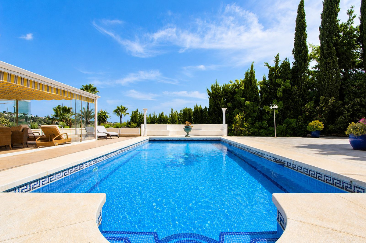 Casa de 4 Dormitorios en venta en Elviria, Marbella
