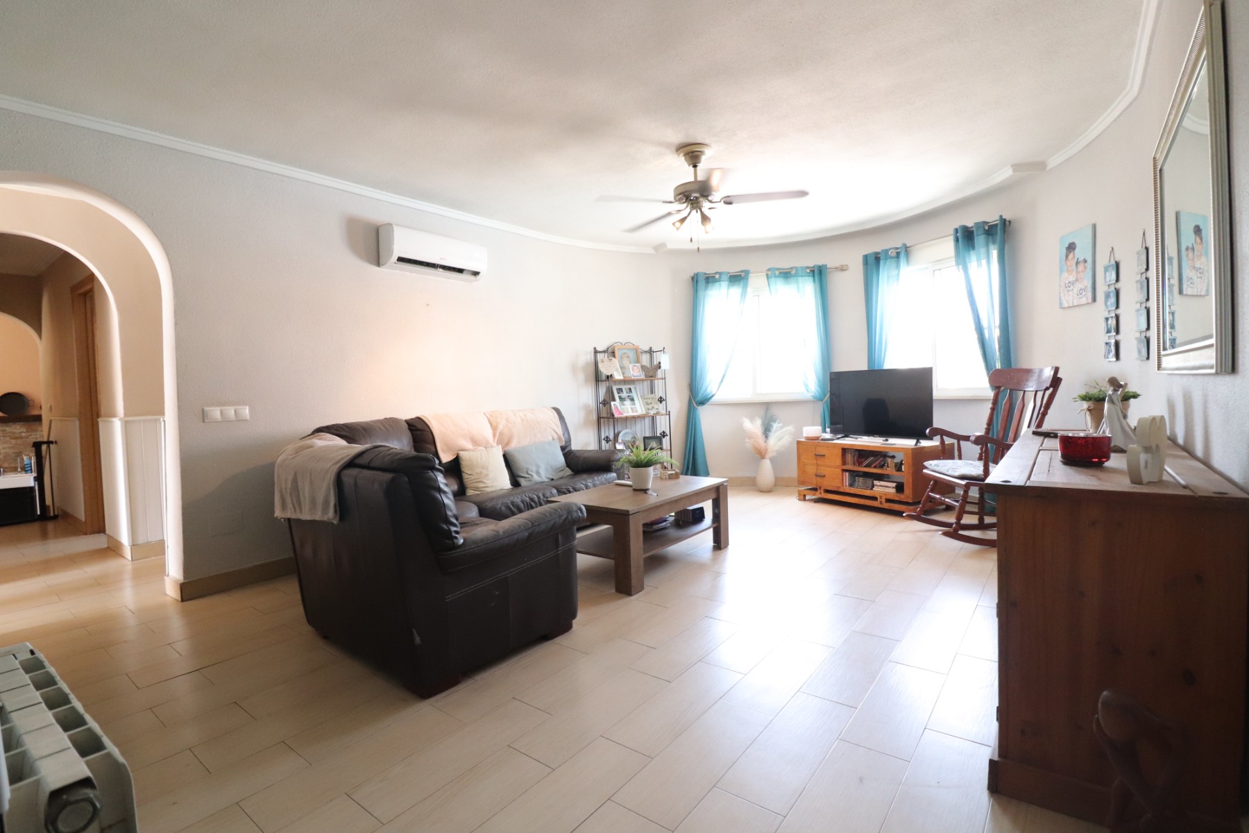Casa de 4 Dormitorios y 2 Baños en venta en Benijófar