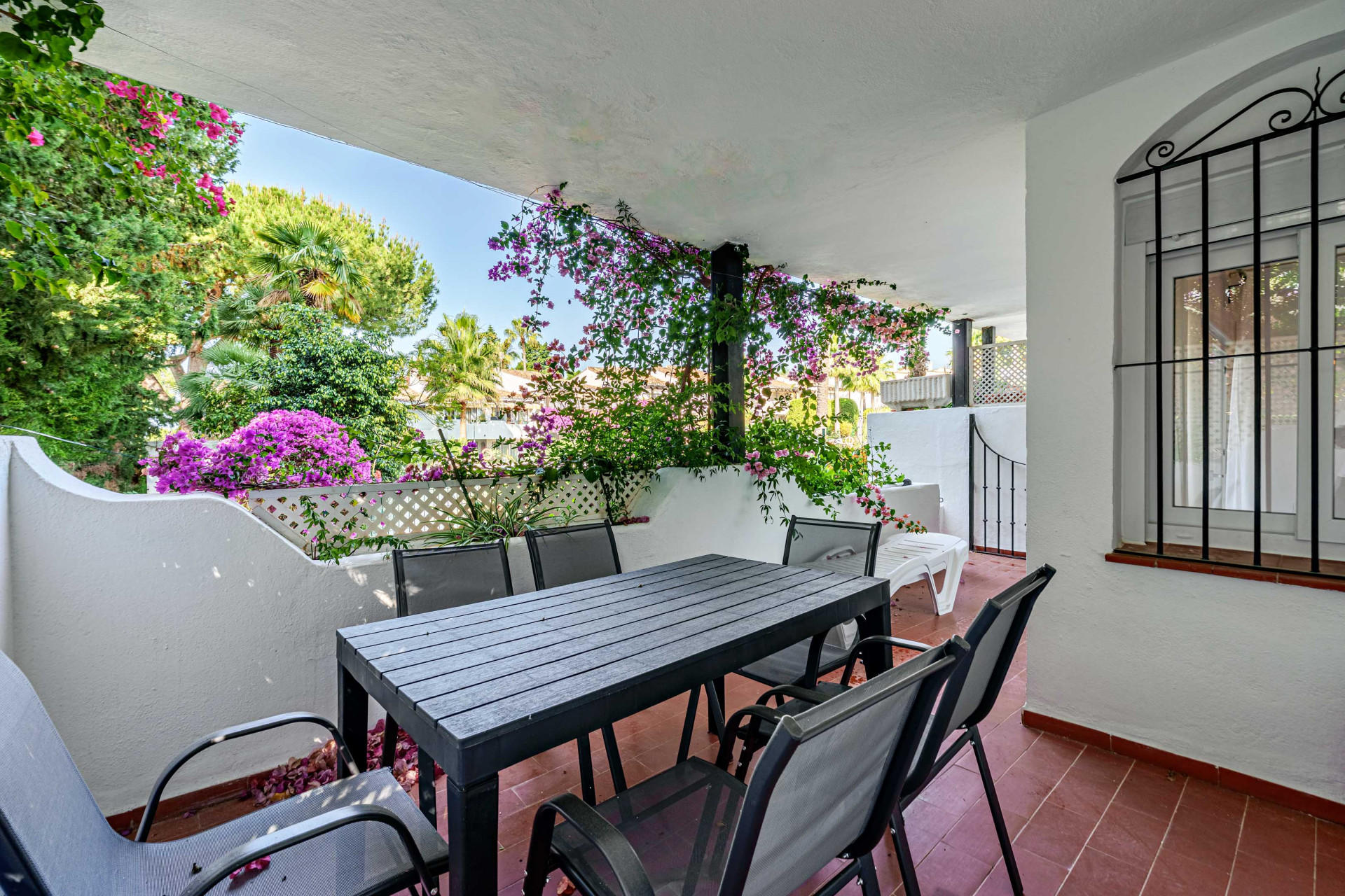 Piso de 3 Dormitorios y 2 Baños en venta en Sierra Blanca, Marbella