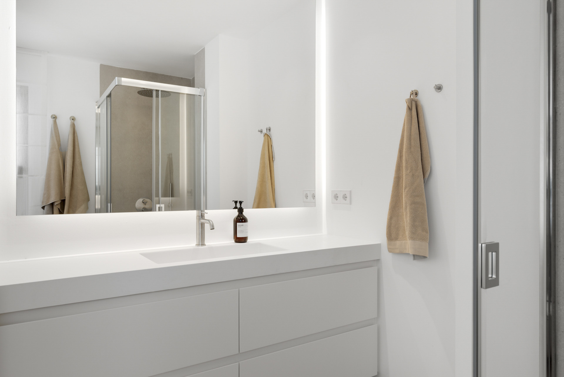 Casa de 5 Dormitorios y 5 Baños en venta en El Rosario, Marbella
