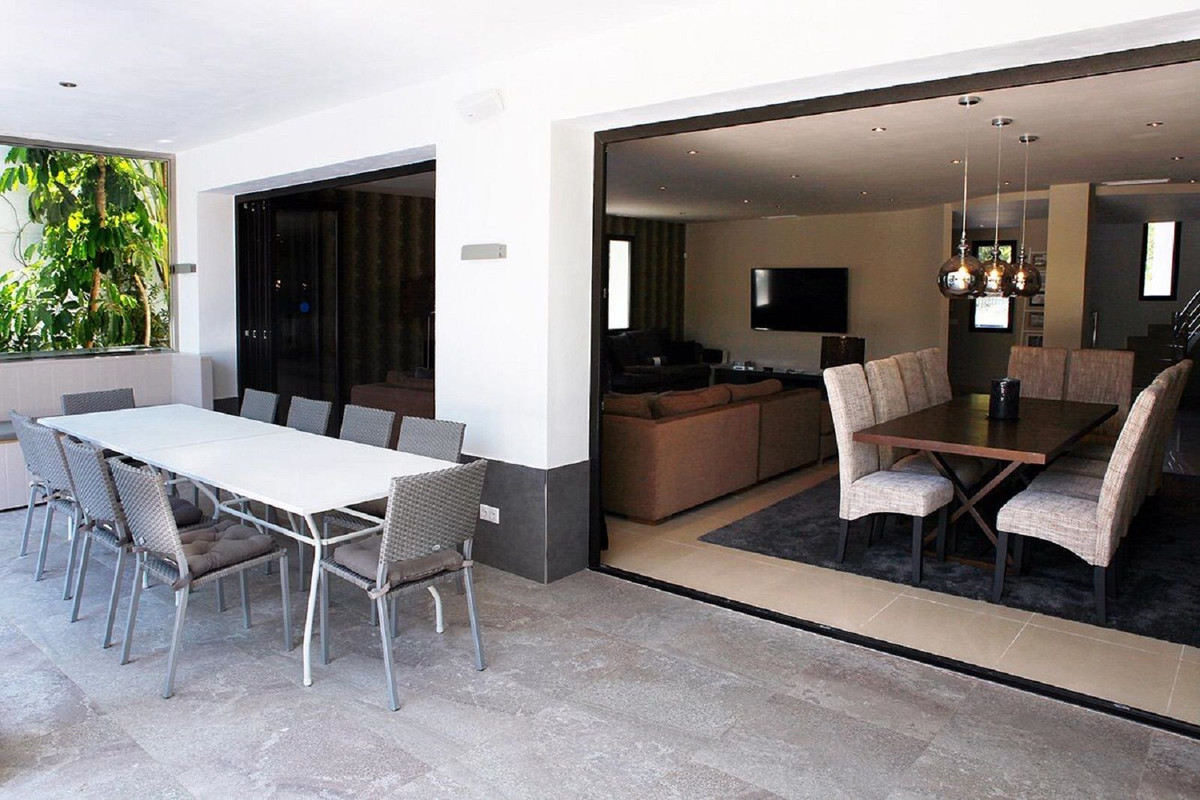 Casa de 6 Dormitorios en venta en Benahavís