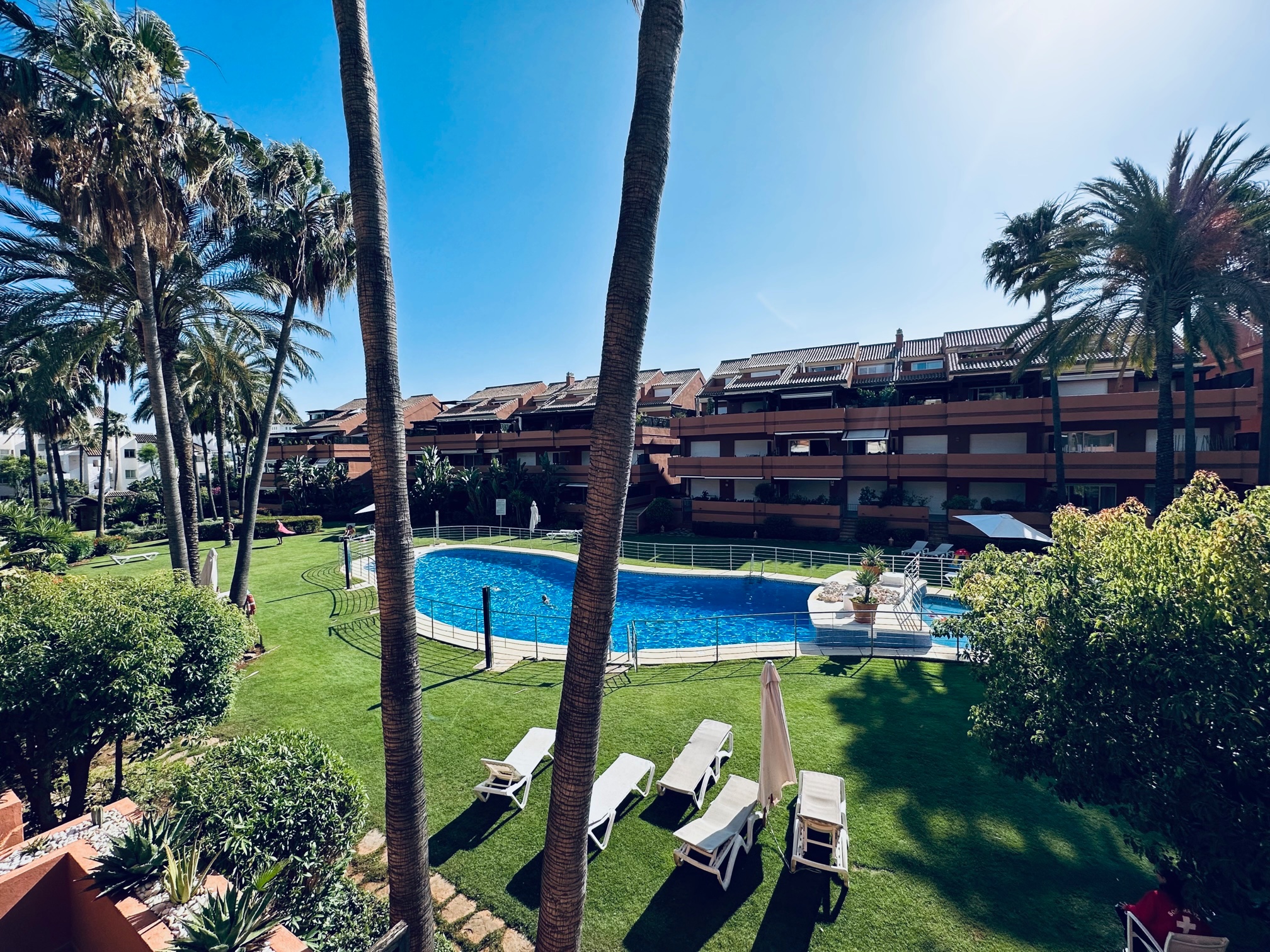 Piso de 2 Dormitorios en venta en Puerto Banús, Marbella