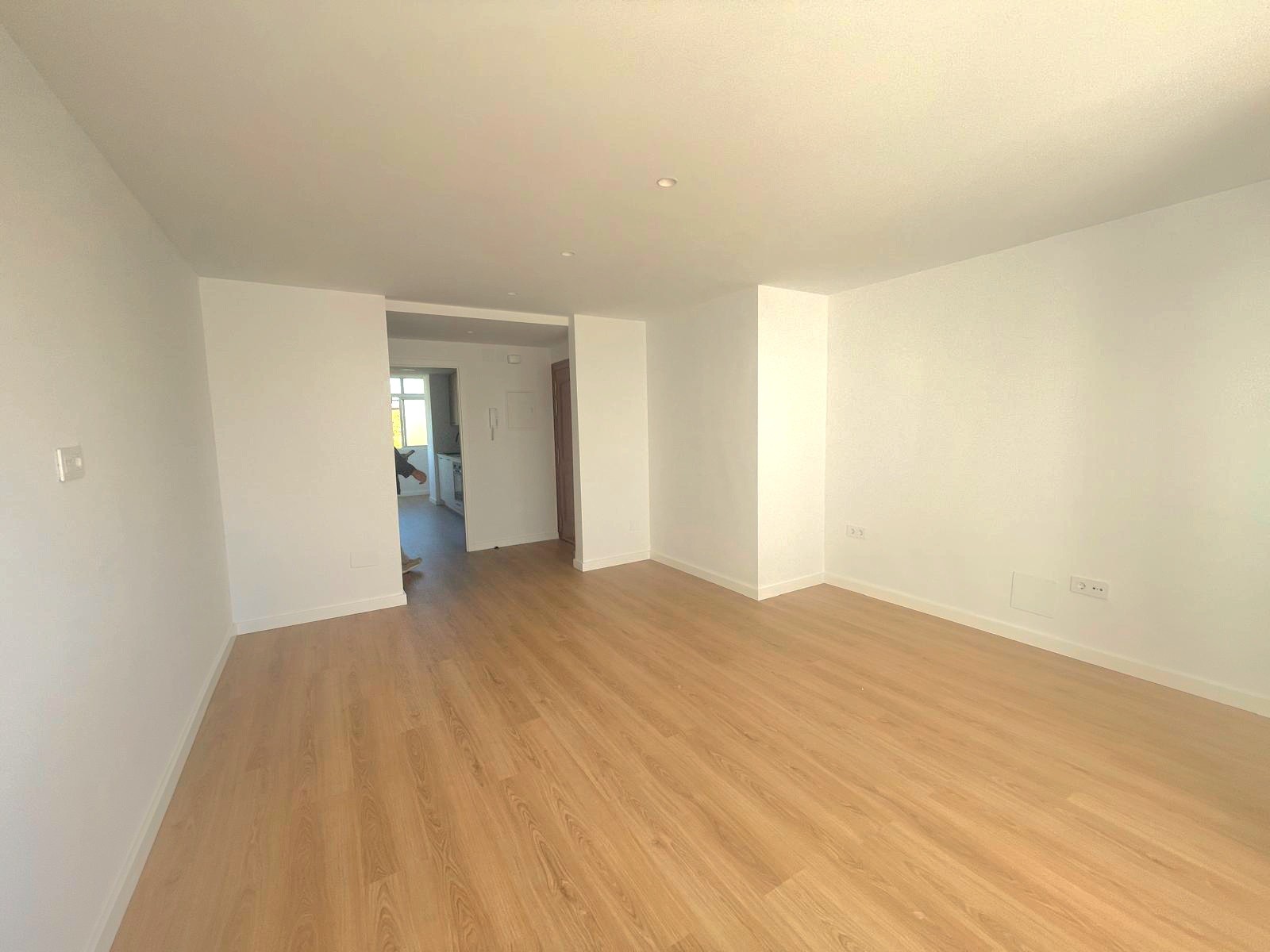 Piso de 4 Dormitorios en venta en Arroyo de la Miel, Benalmádena