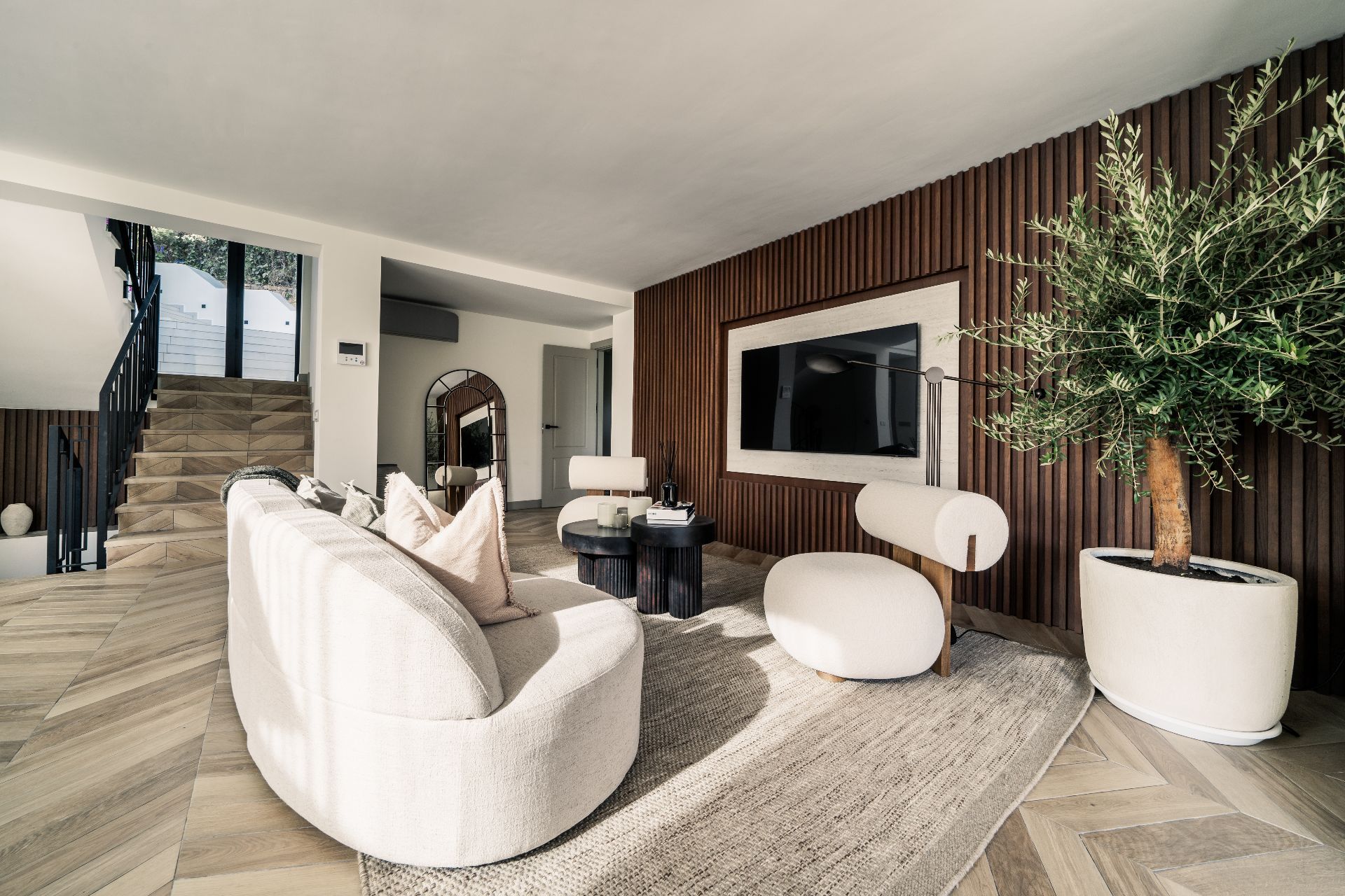 Casa de 5 Dormitorios y 6 Baños en venta en Nueva Andalucía, Marbella