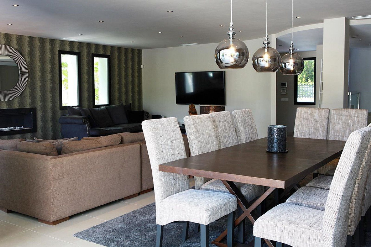 Casa de 6 Dormitorios en venta en Benahavís