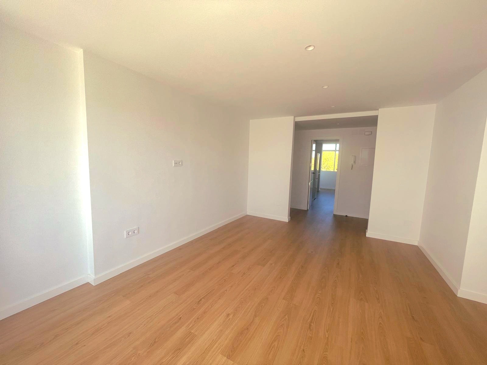 Piso de 4 Dormitorios en venta en Arroyo de la Miel, Benalmádena