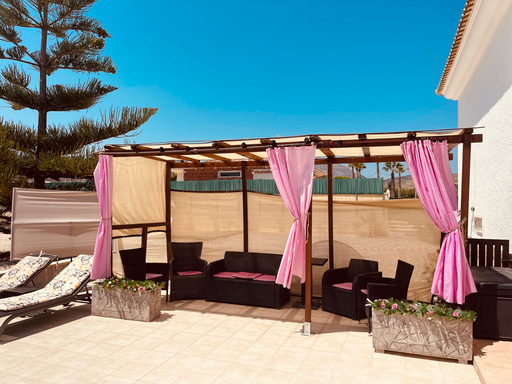 Casa de 7 Dormitorios y 4 Baños en venta en Moralet, Alicante