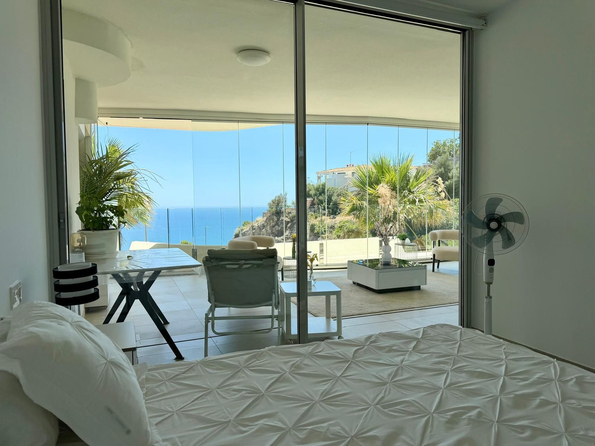 Piso de 2 Dormitorios y 2 Baños en venta en Benalmádena