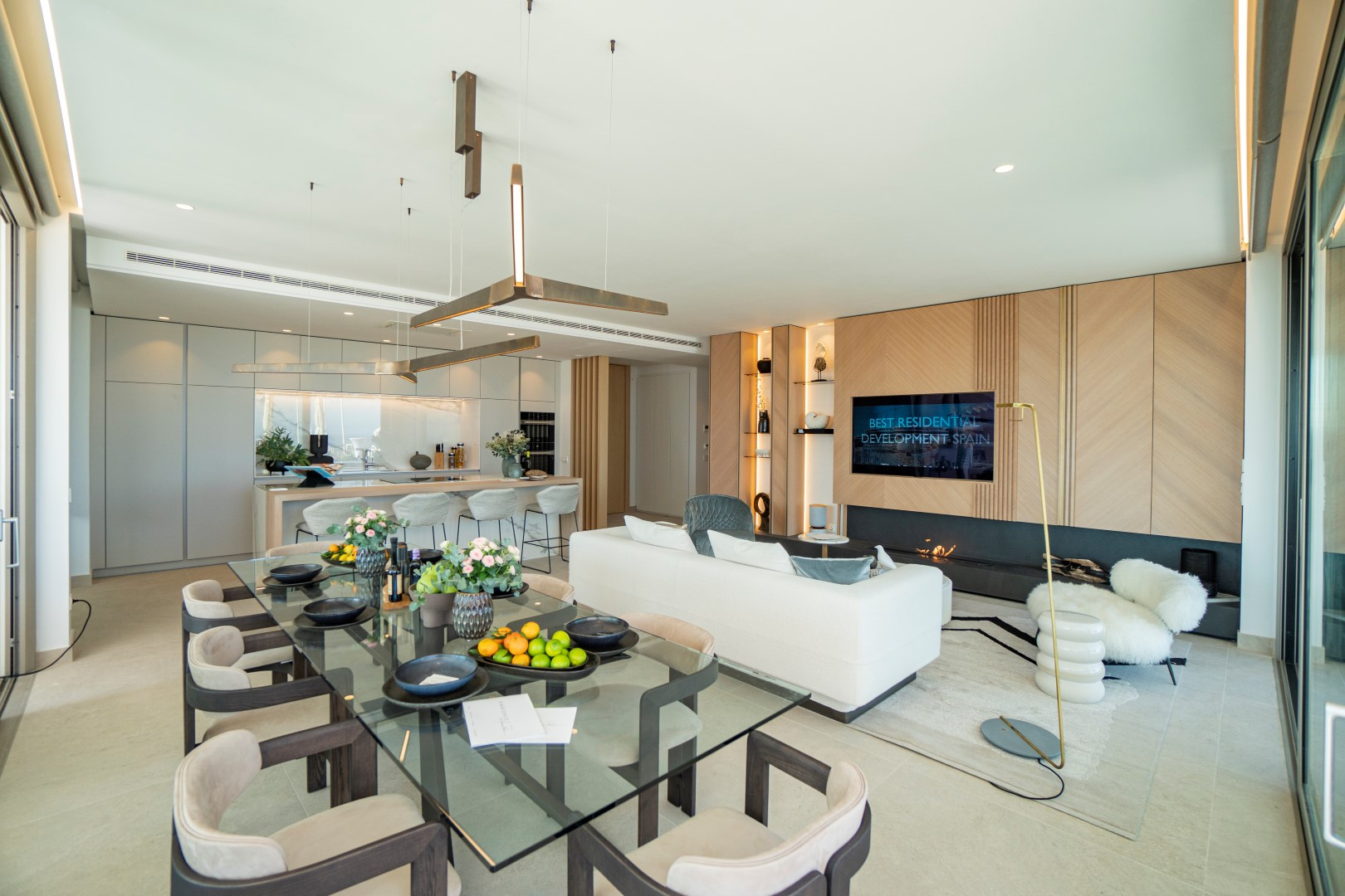 Ático de 4 Dormitorios y 5 Baños en venta en Benahavís