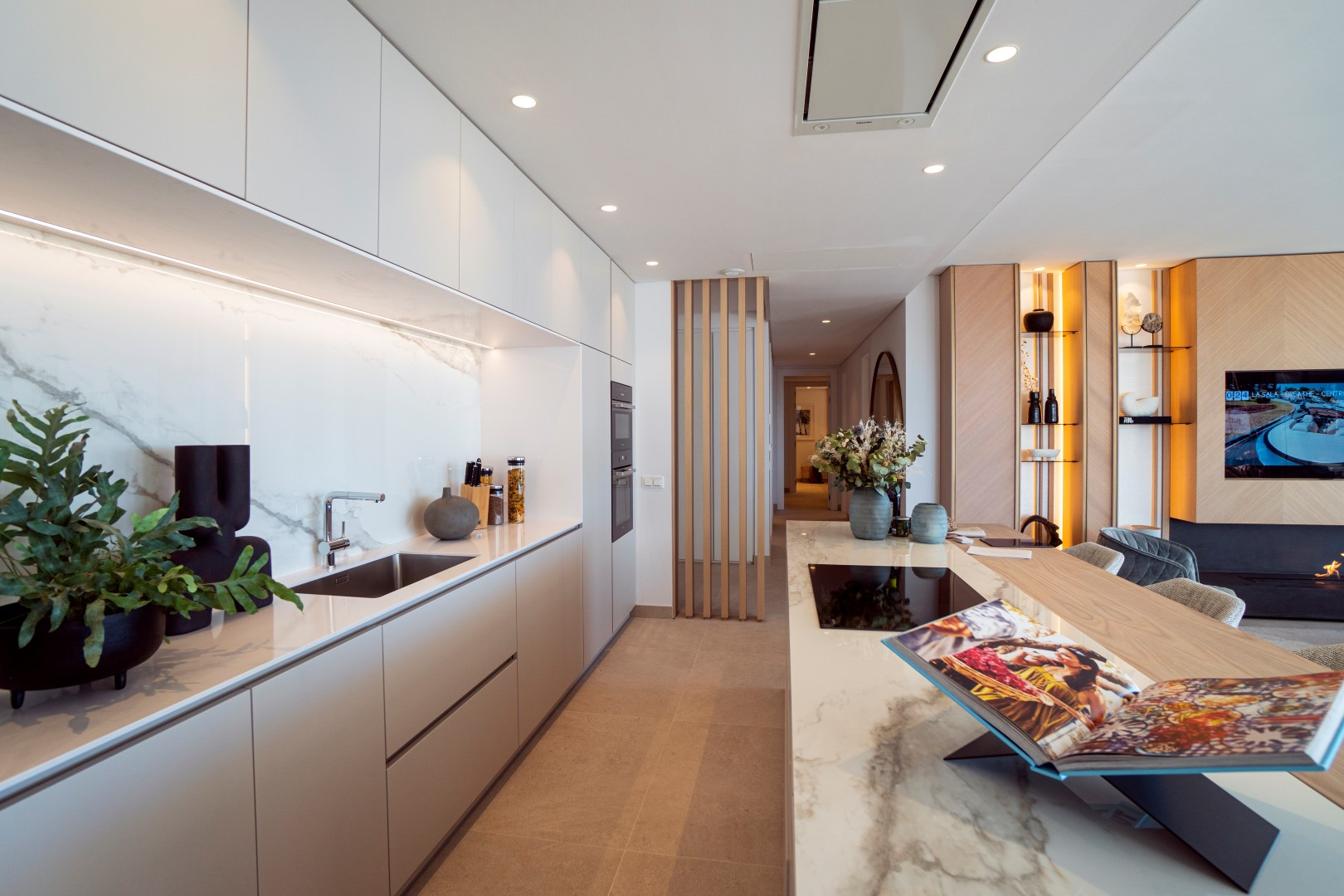 Ático de 4 Dormitorios y 5 Baños en venta en Benahavís