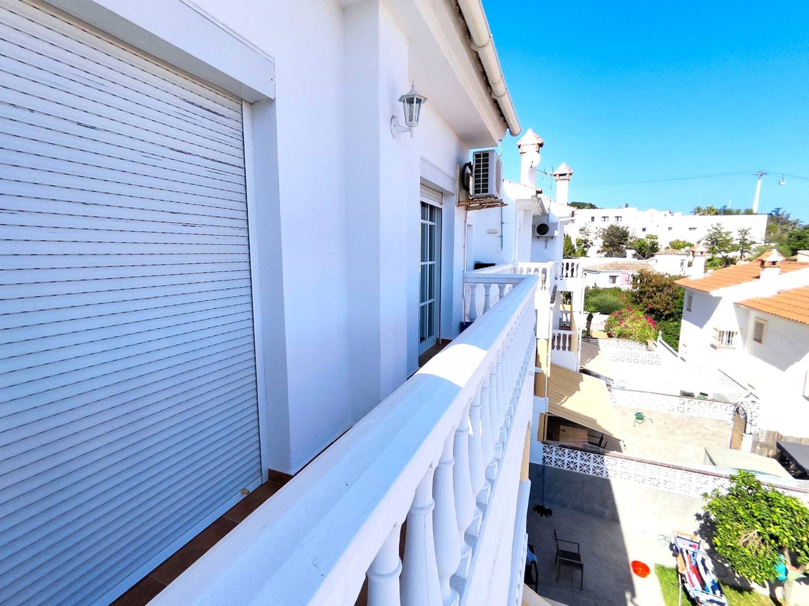 3 спални, 2 бани - Редова къща за продажба в Arroyo de la Miel, Benalmadena