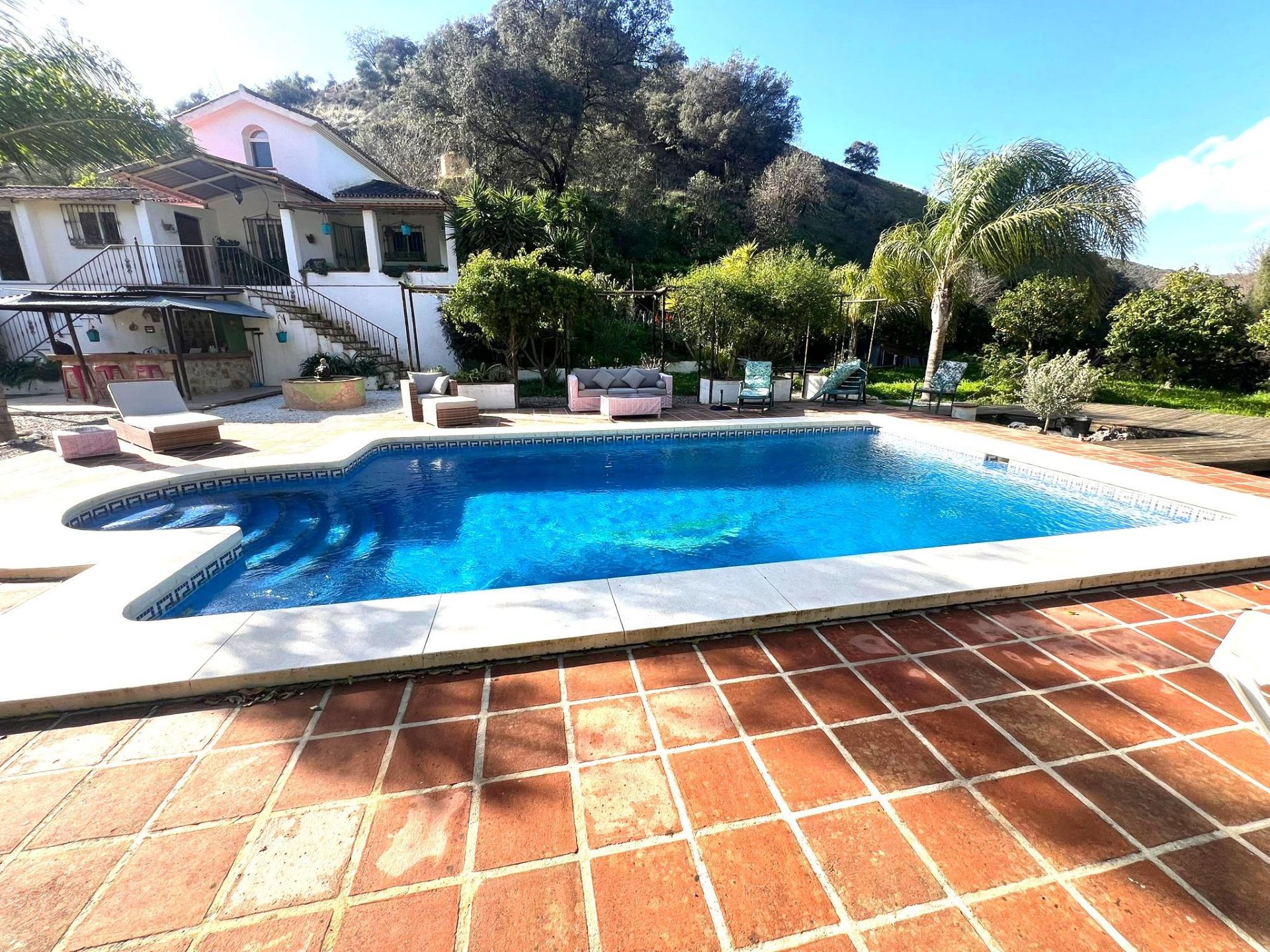 4 Bed, 4 Bath - Country House for Sale in Coin