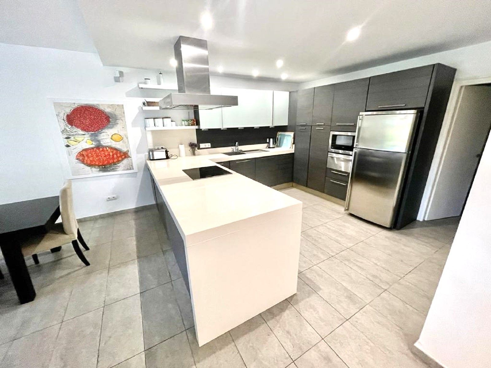 Piso de 4 Dormitorios y 2 Baños en venta en San Pedro de Alcántara