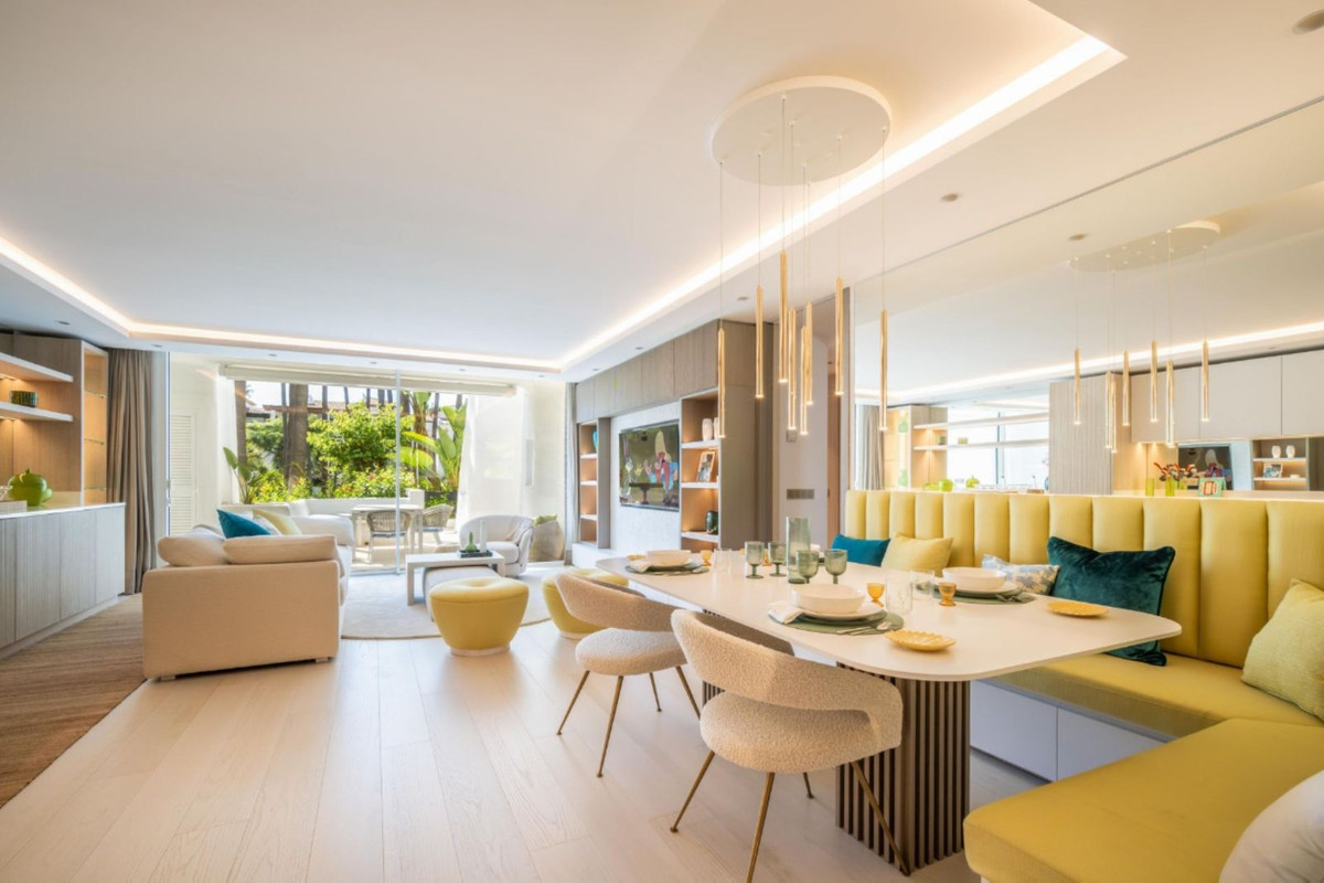 Piso de 3 Dormitorios y 3 Baños en venta en Milla de Oro, Marbella
