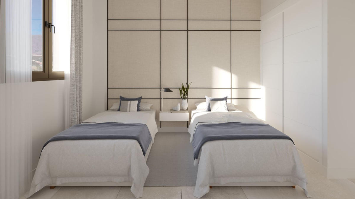 Piso de 2 Dormitorios y 2 Baños en venta en Estepona