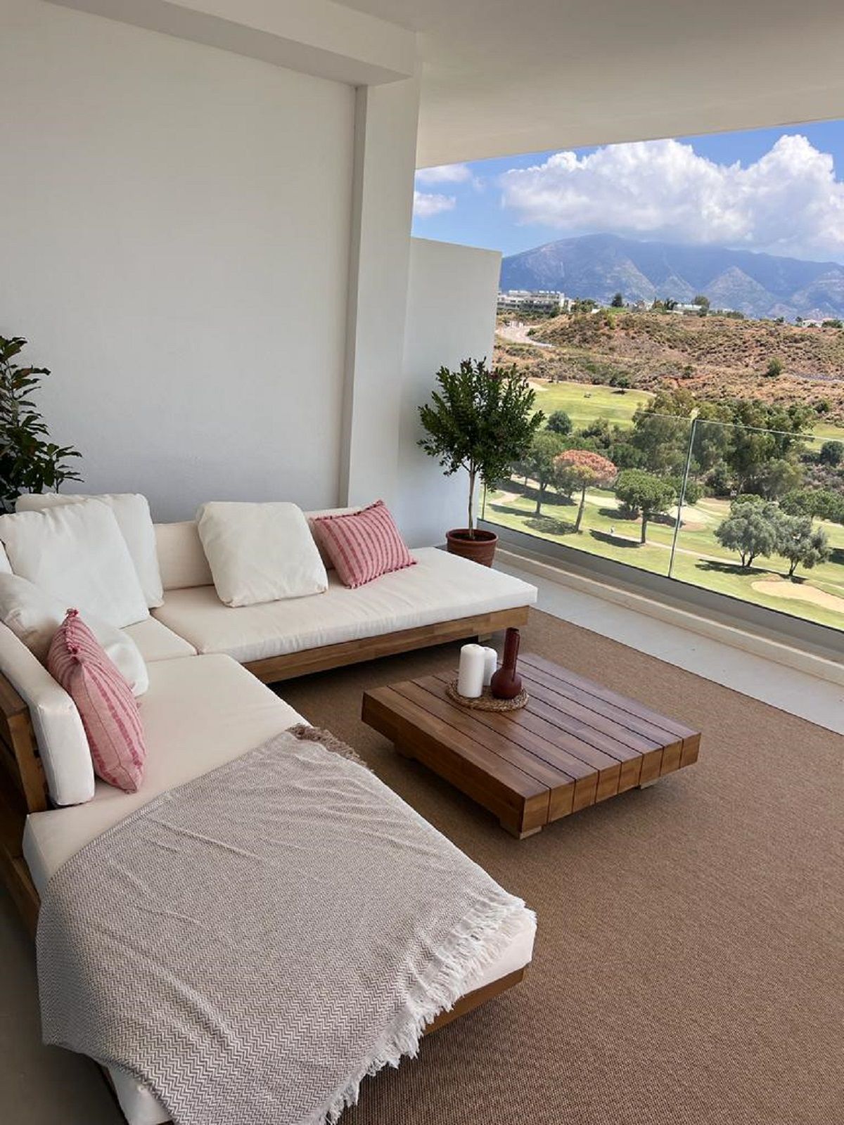 Piso de 2 Dormitorios en venta en La Cala de Mijas