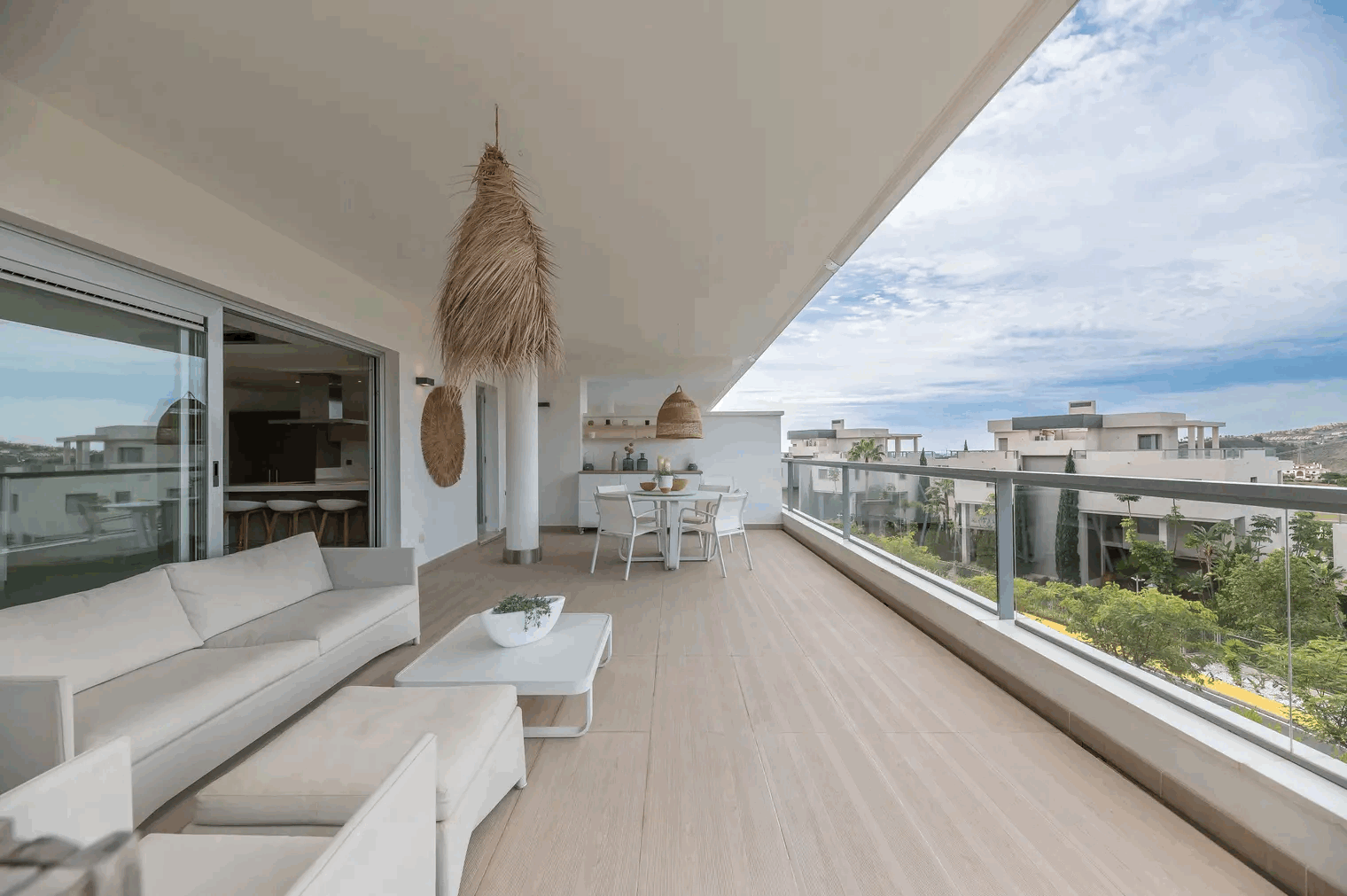 Piso de 3 Dormitorios en venta en Benahavís