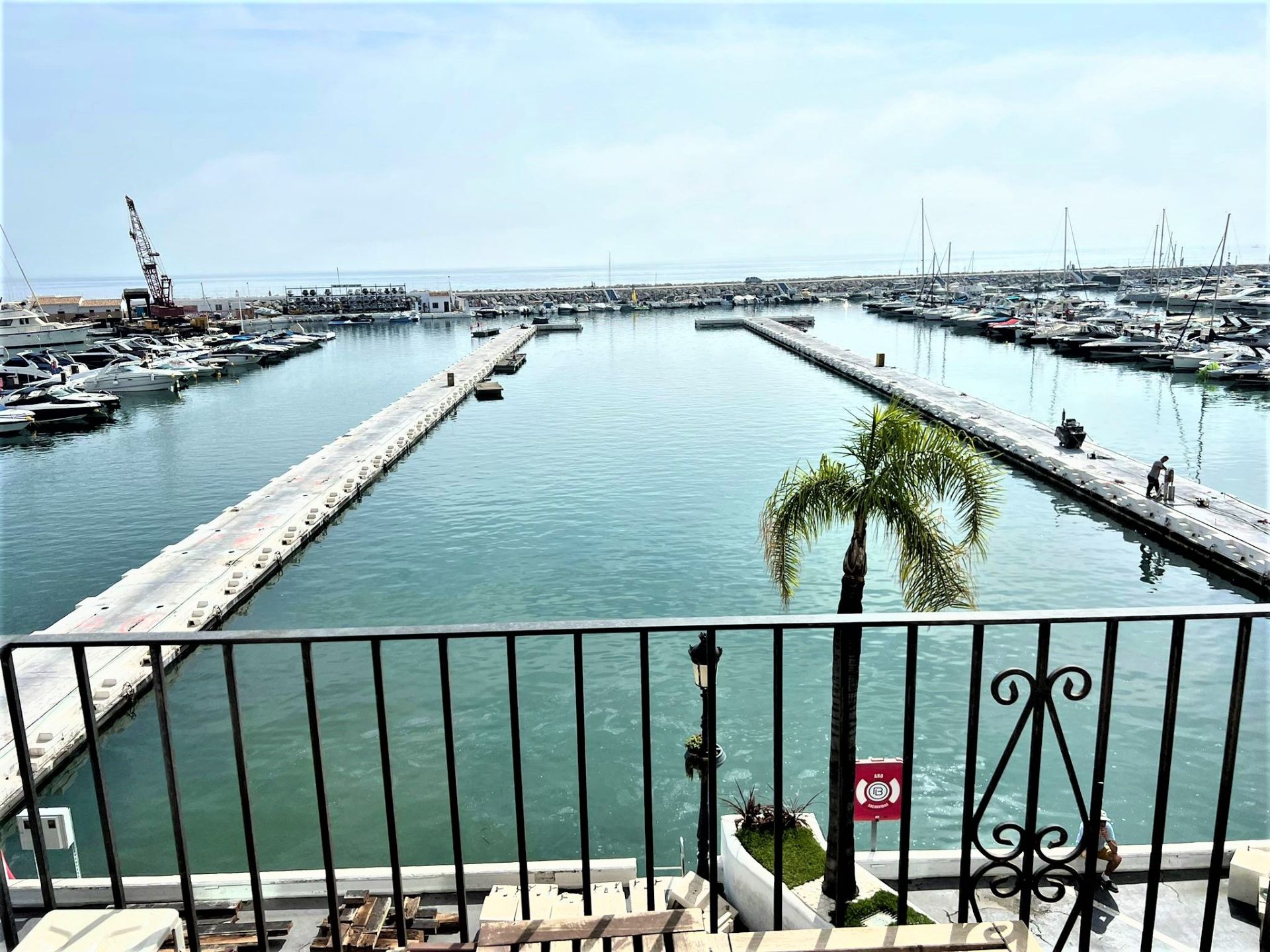 3 спални, 3 бани - Апартамент за продажба в Puerto Banus, Marbella