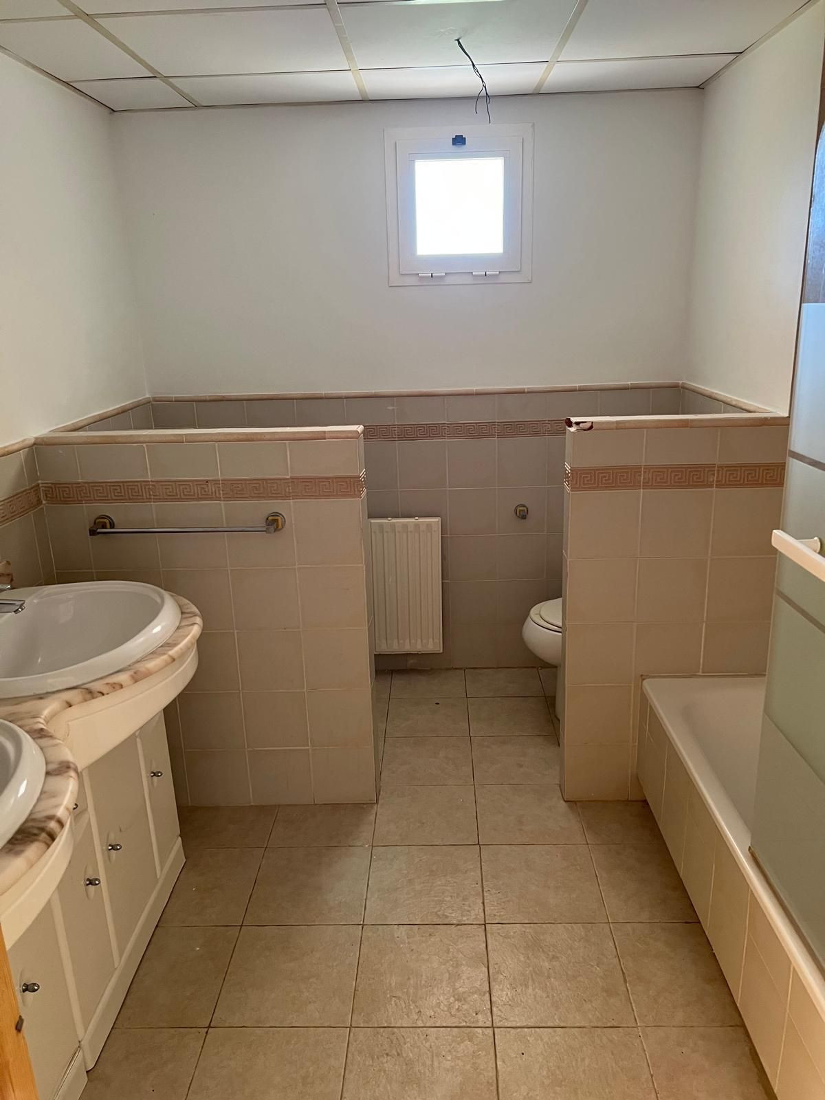 Piso de 3 Dormitorios en venta en Guadalmina Alta, San Pedro de Alcántara