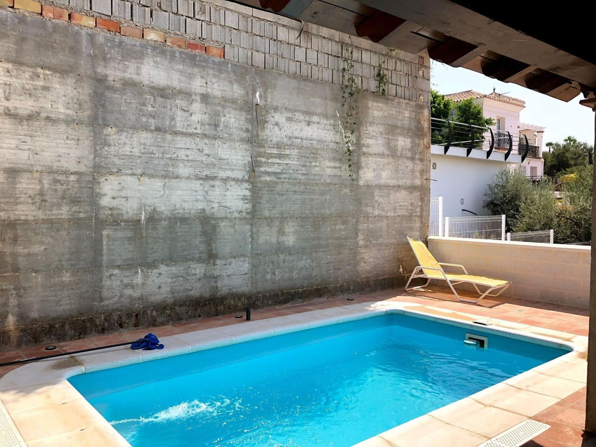 Casa de 4 Dormitorios en venta en Coin