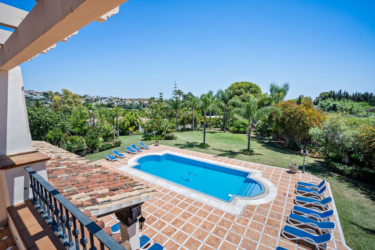 Casa de 9 Dormitorios en venta en Cancelada
