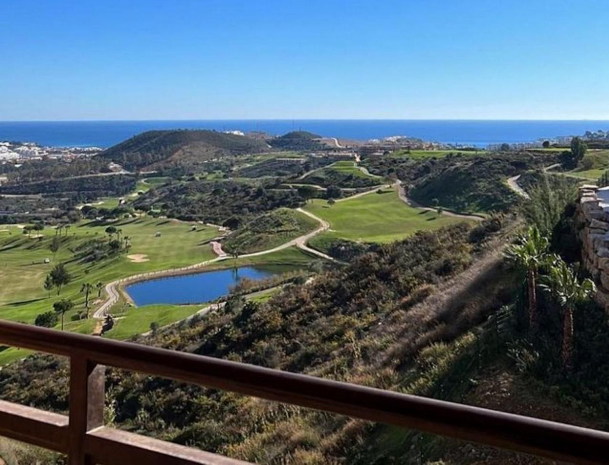 Piso de 2 Dormitorios en venta en La Cala de Mijas
