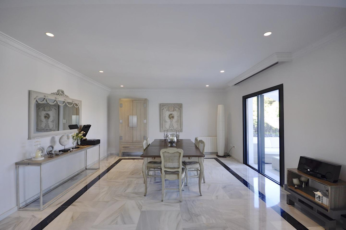 Casa de 6 Dormitorios en venta en Marbella Centro