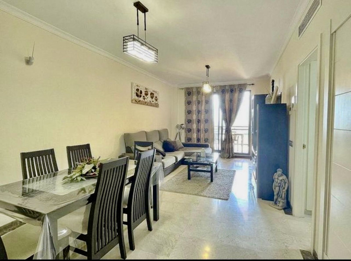 Piso de 2 Dormitorios en venta en La Cala de Mijas