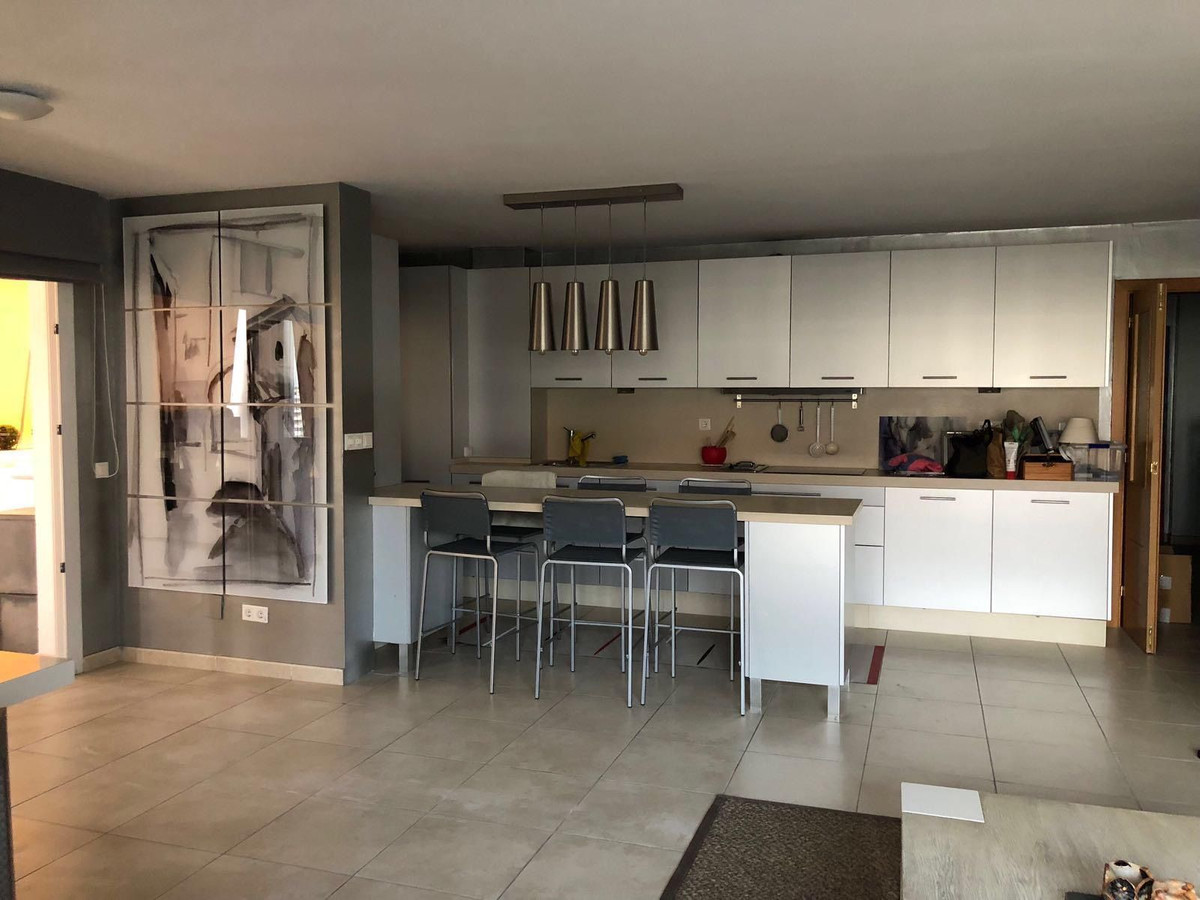 2 спални - Апартамент за продажба в Nueva Andalucia, Marbella