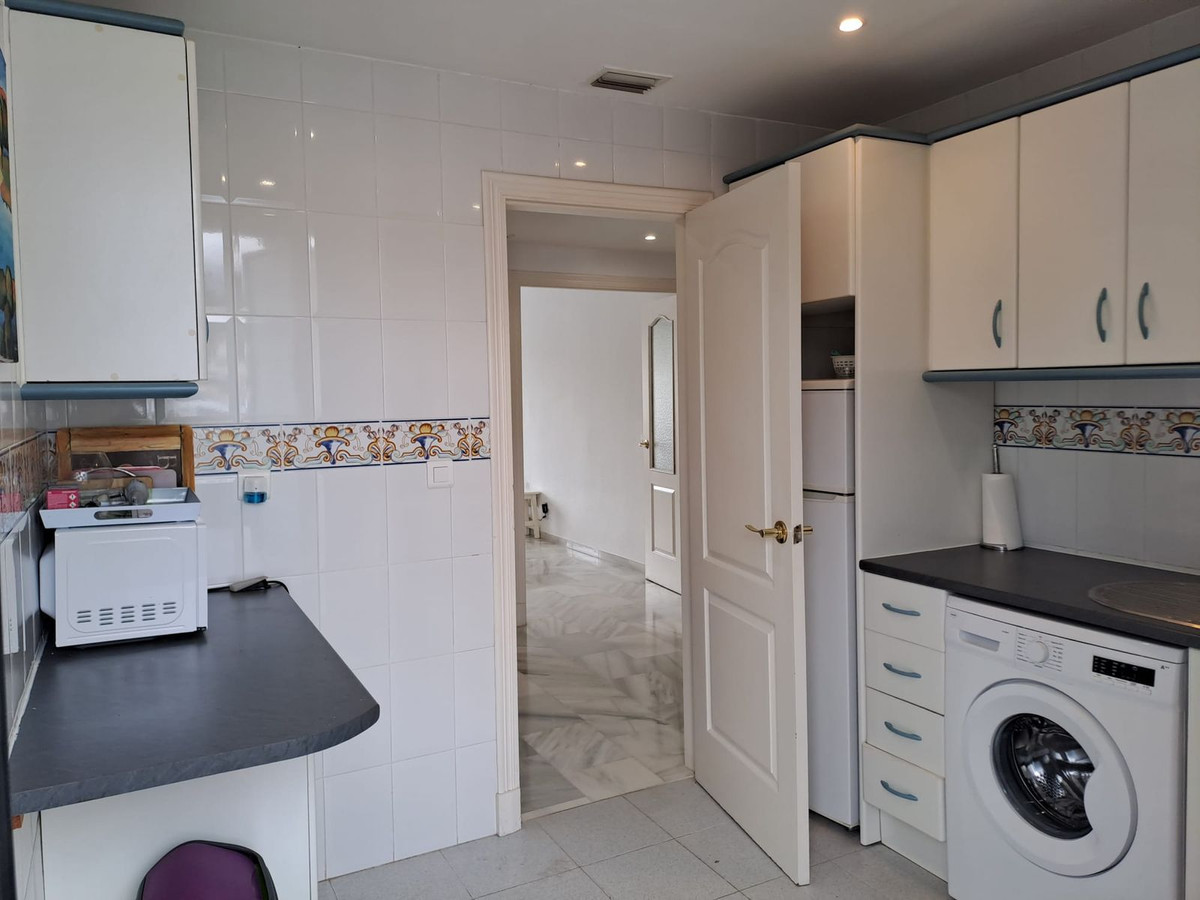 Ático de 3 Dormitorios en venta en Estepona