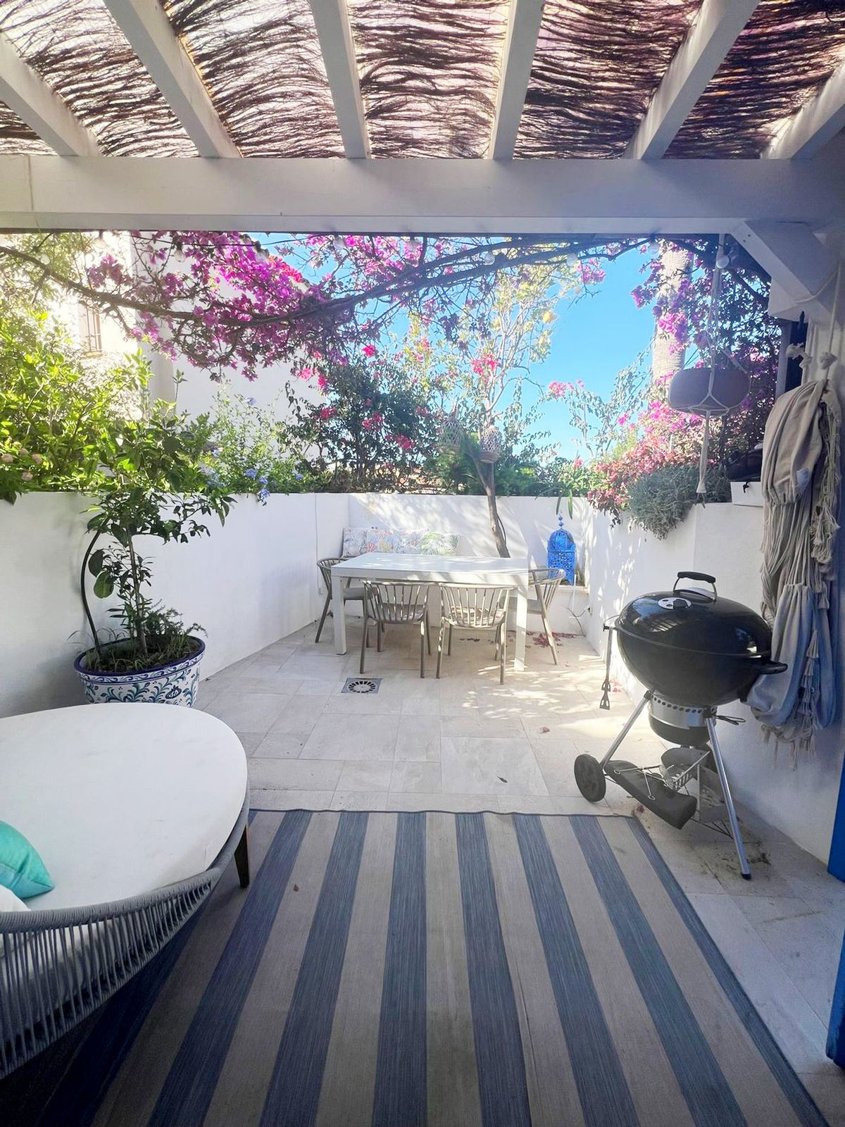 Casa de 2 Dormitorios y 2 Baños en venta en Guadalmina Baja, San Pedro de Alcántara